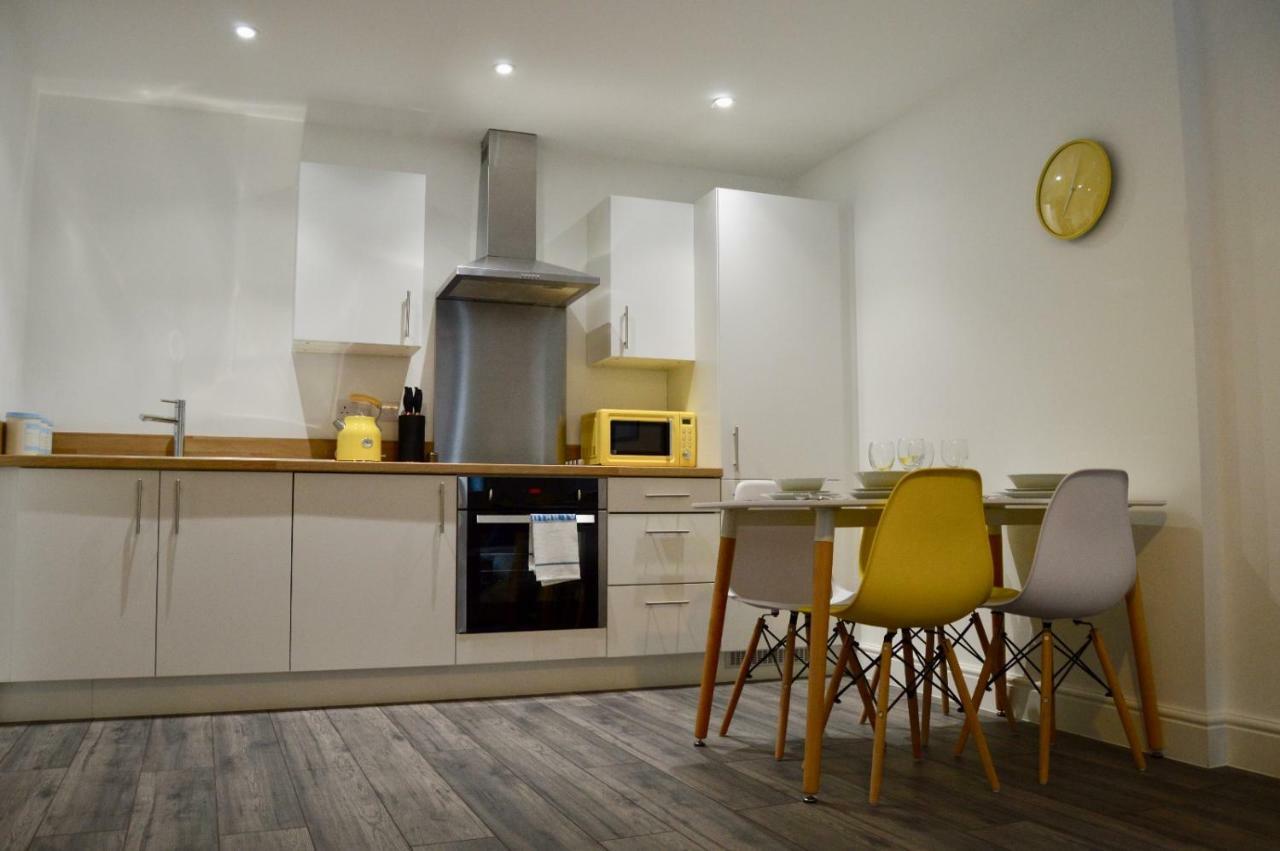 שפילד Qh31 - City Centre Location With 2 Double Bedrooms Sleeping Up To 4 People - Spacious Work Or Leisure Apartment מראה חיצוני תמונה