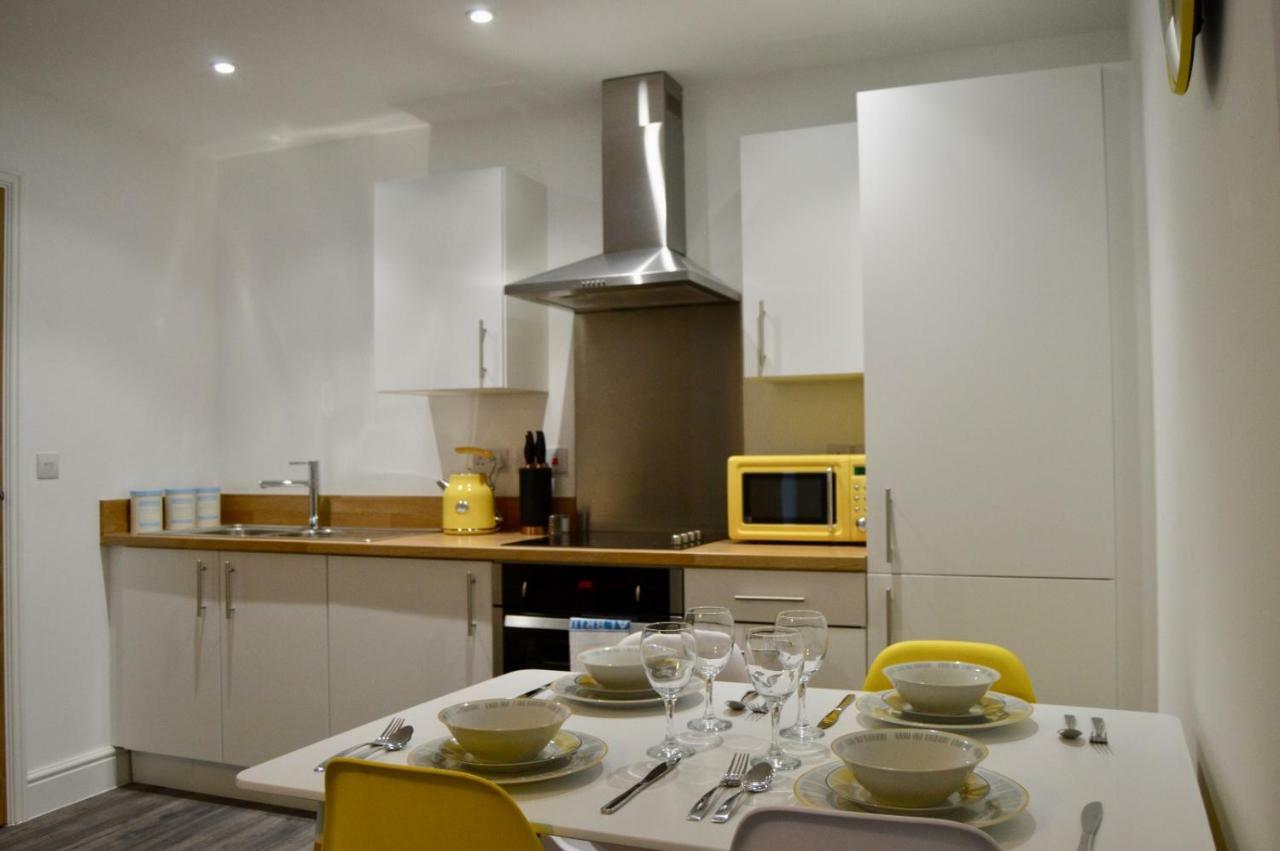 שפילד Qh31 - City Centre Location With 2 Double Bedrooms Sleeping Up To 4 People - Spacious Work Or Leisure Apartment מראה חיצוני תמונה