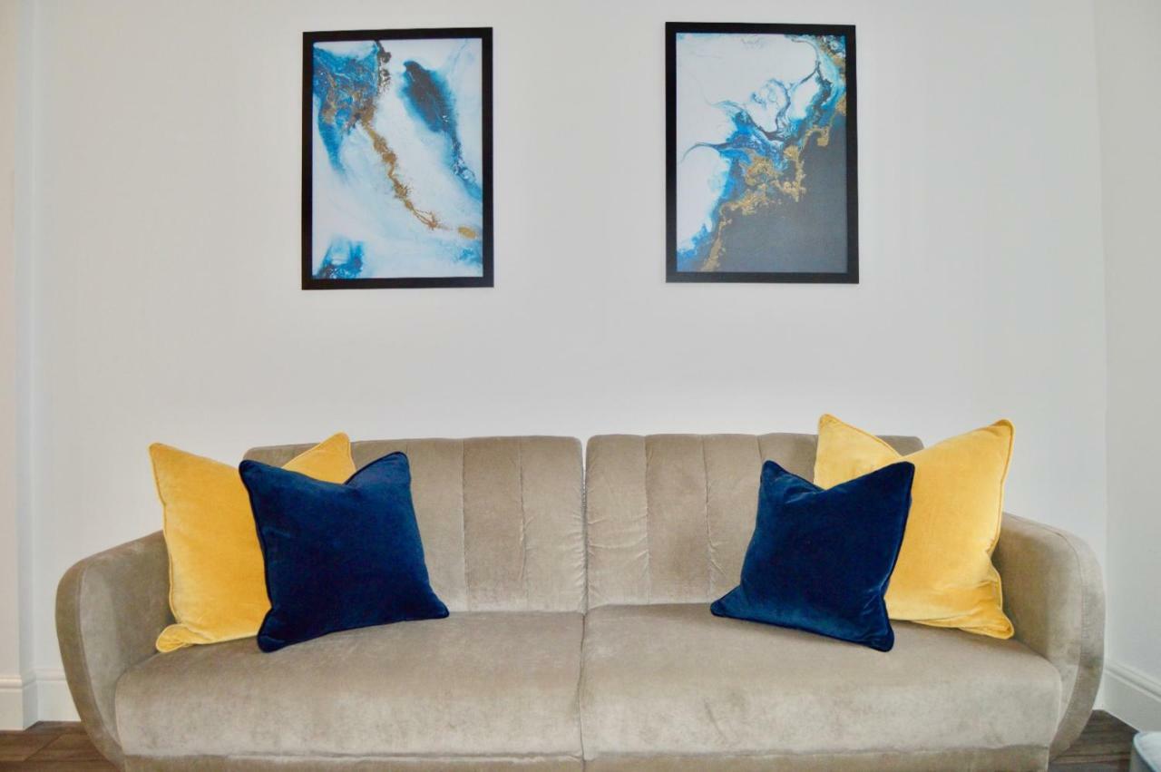 שפילד Qh31 - City Centre Location With 2 Double Bedrooms Sleeping Up To 4 People - Spacious Work Or Leisure Apartment מראה חיצוני תמונה