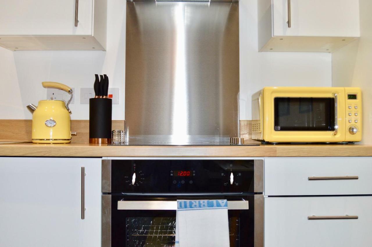 שפילד Qh31 - City Centre Location With 2 Double Bedrooms Sleeping Up To 4 People - Spacious Work Or Leisure Apartment מראה חיצוני תמונה