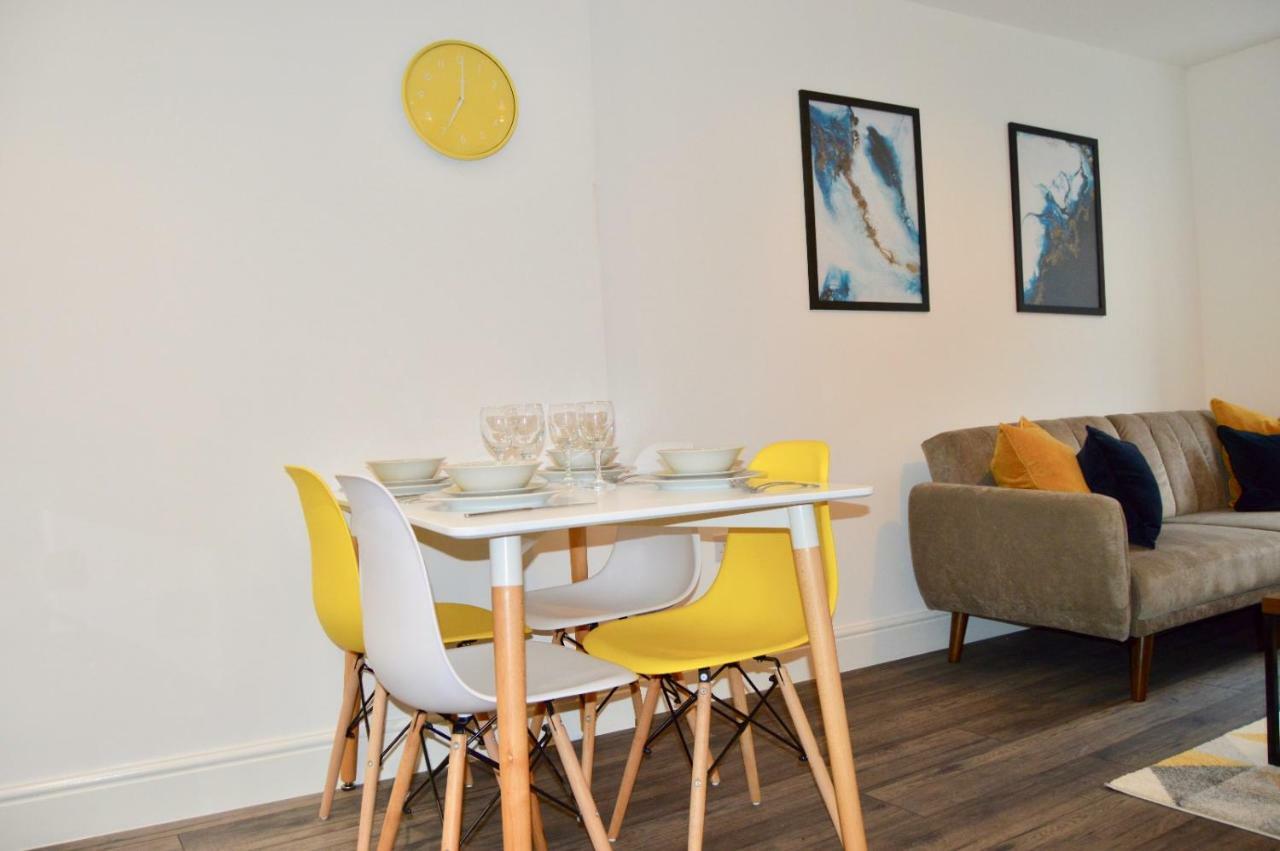 שפילד Qh31 - City Centre Location With 2 Double Bedrooms Sleeping Up To 4 People - Spacious Work Or Leisure Apartment מראה חיצוני תמונה