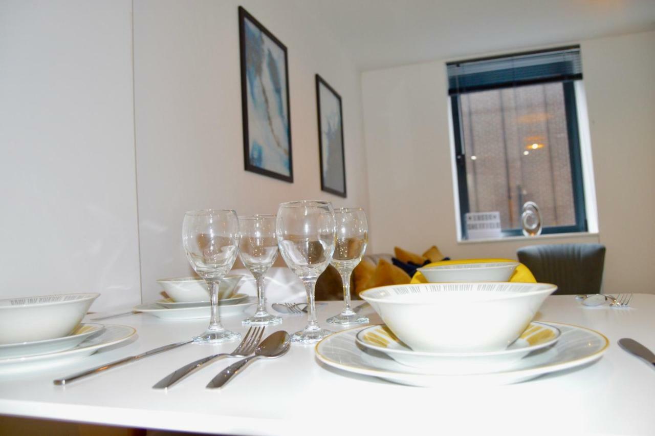 שפילד Qh31 - City Centre Location With 2 Double Bedrooms Sleeping Up To 4 People - Spacious Work Or Leisure Apartment מראה חיצוני תמונה